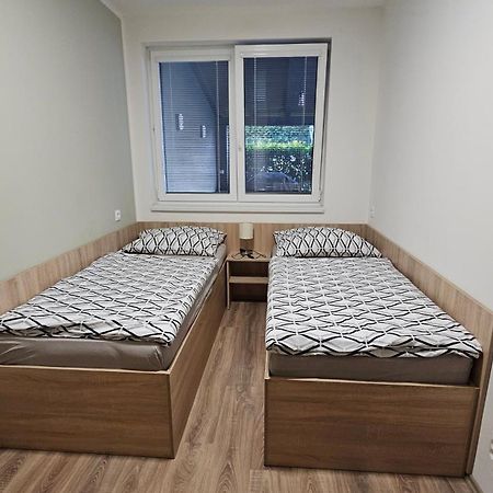 Apartament Rezidence Belehradska Most Zewnętrze zdjęcie