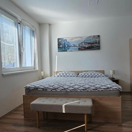 Apartament Rezidence Belehradska Most Zewnętrze zdjęcie