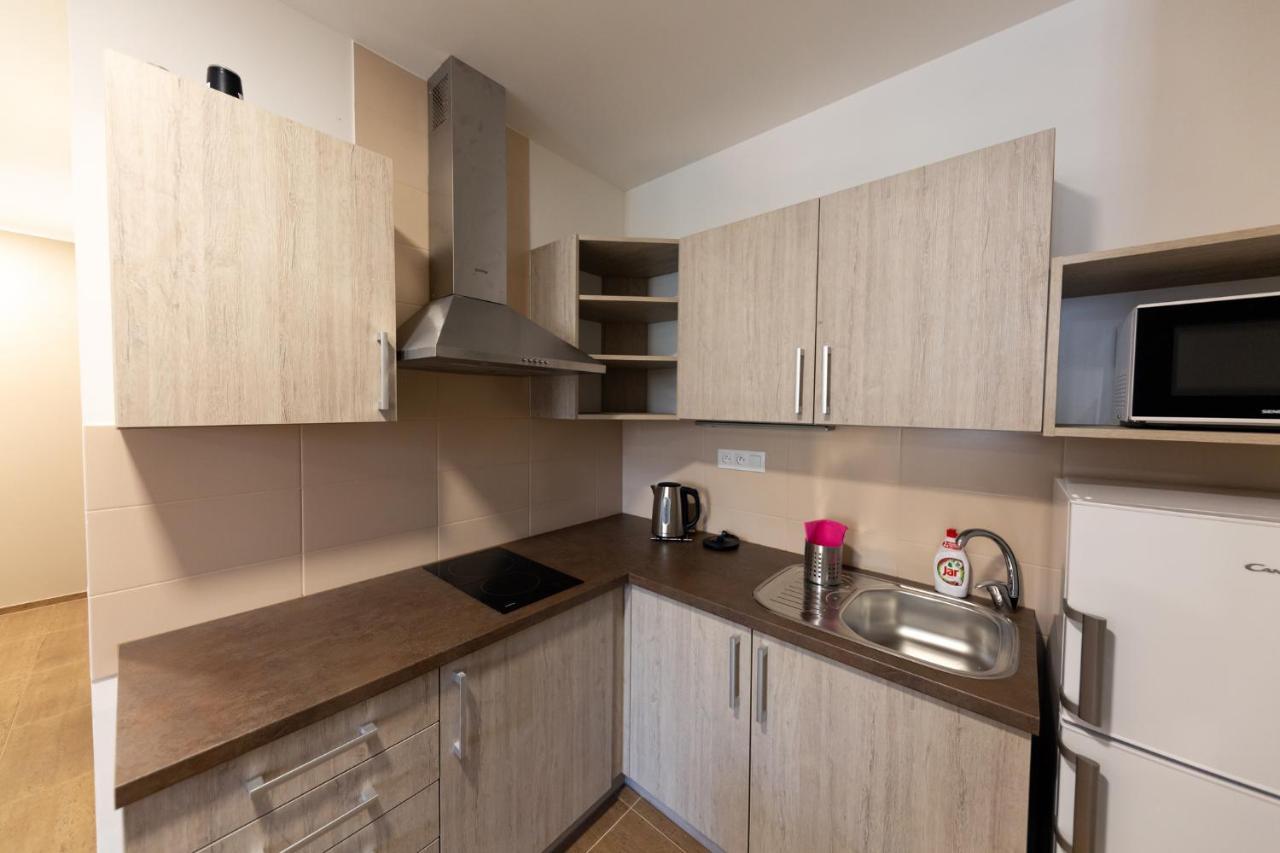 Apartament Rezidence Belehradska Most Zewnętrze zdjęcie
