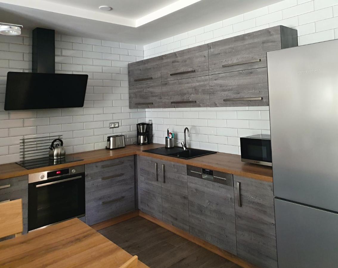 Apartament Rezidence Belehradska Most Zewnętrze zdjęcie