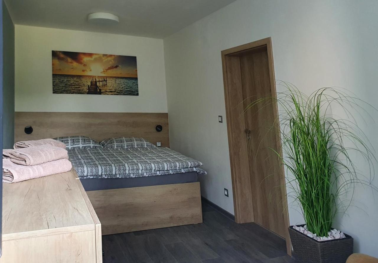 Apartament Rezidence Belehradska Most Zewnętrze zdjęcie