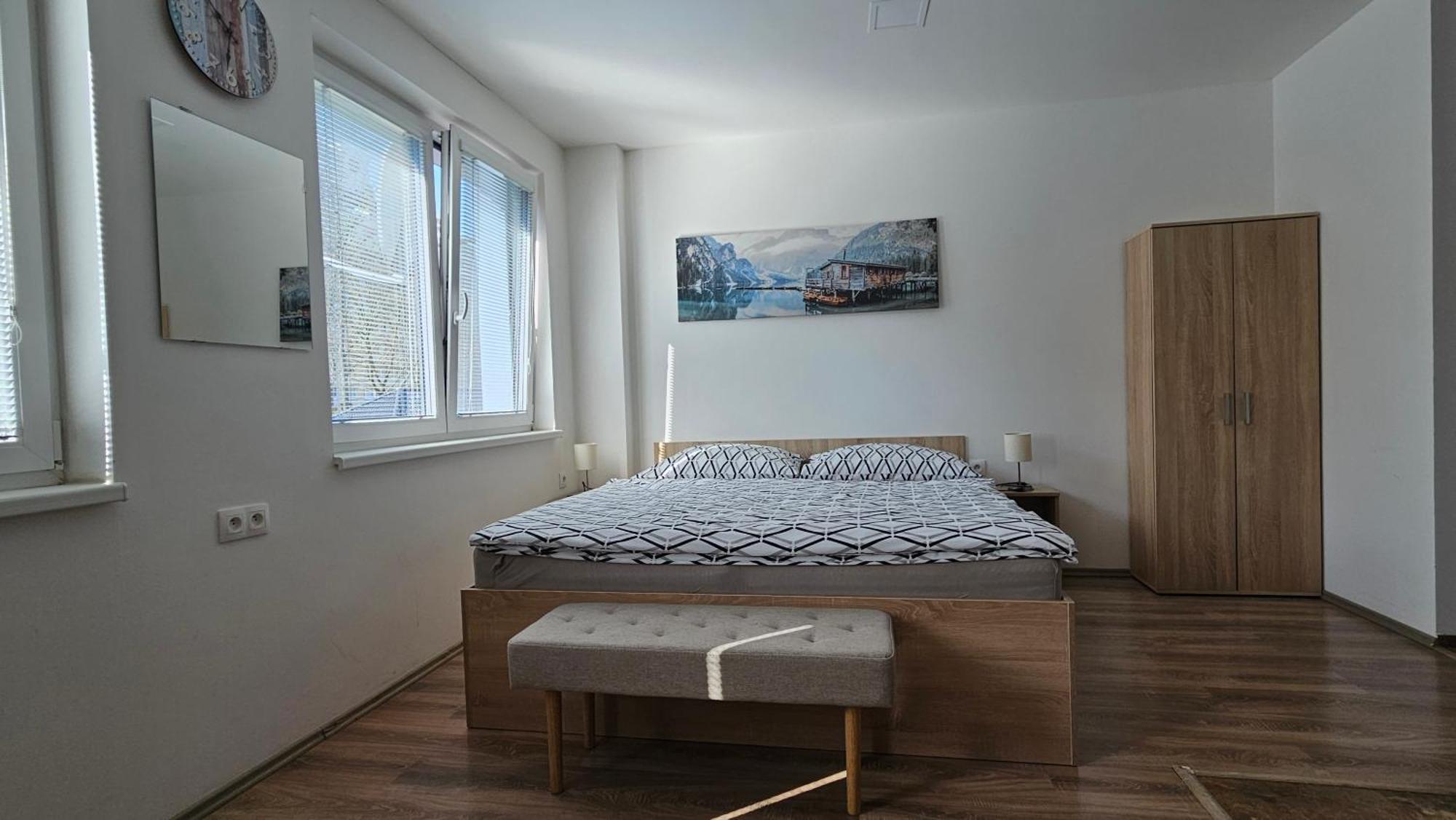 Apartament Rezidence Belehradska Most Zewnętrze zdjęcie